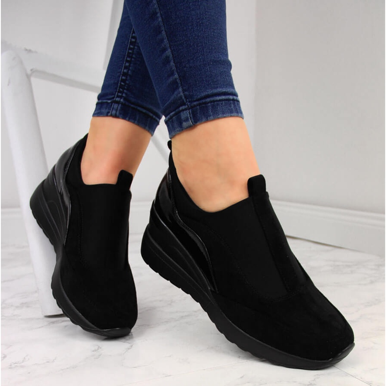 Sneakers da donna nere con zeppa Vinceza nero 1