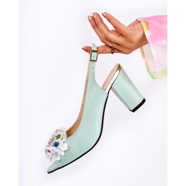 PA2 Sandali con décolleté in pelle alla moda con decorazione Meriss verde 1