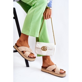 PG1 Pantofole in pelle scamosciata da donna su una piattaforma Jossie beige 2