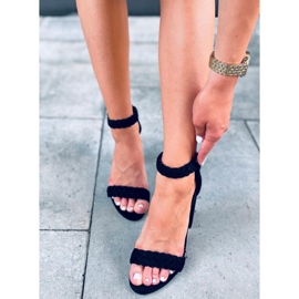 Sandali Donna Black sul palo nero 1