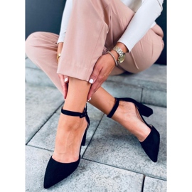 Décolleté sul post di Lauren Black nero 1