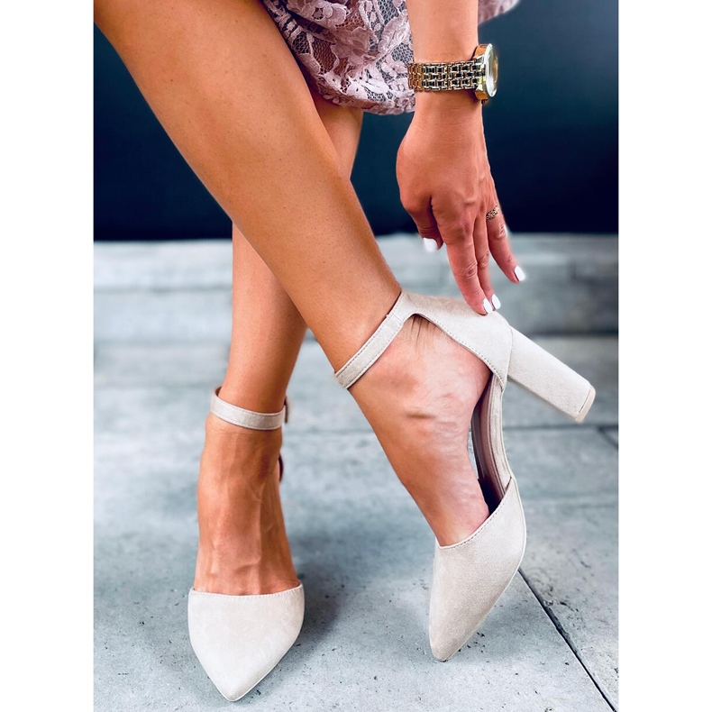 Décolleté sul post Lauren Beige 1