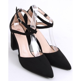 Pompe sul post di Lizzie Black nero 2