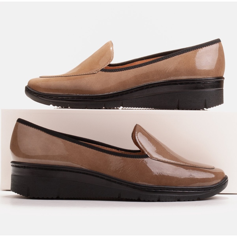 Radoskór Scarpe comode con zeppa bassa per un piede più largo marrone 1