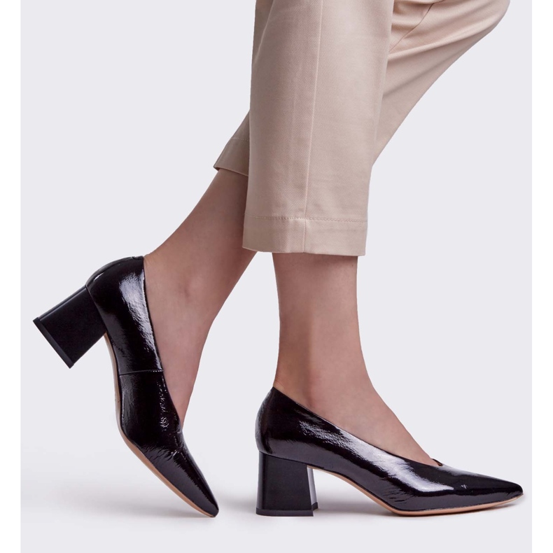 Marco Shoes Eleganti décolleté nere da donna in lacca nero 1