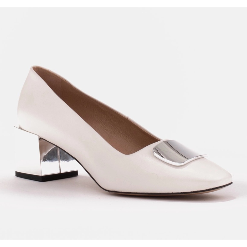 Marco Shoes Décolleté con tacco metallico e decorazione cromata piatta bianco 1