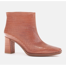 Marco Shoes Stivali combinati realizzati in due tipi di pelle marrone 1