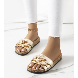 Ciabatte Dorate con Catena Derbi d'oro 1