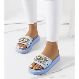 Ciabatte blu con catena di Bragg 1