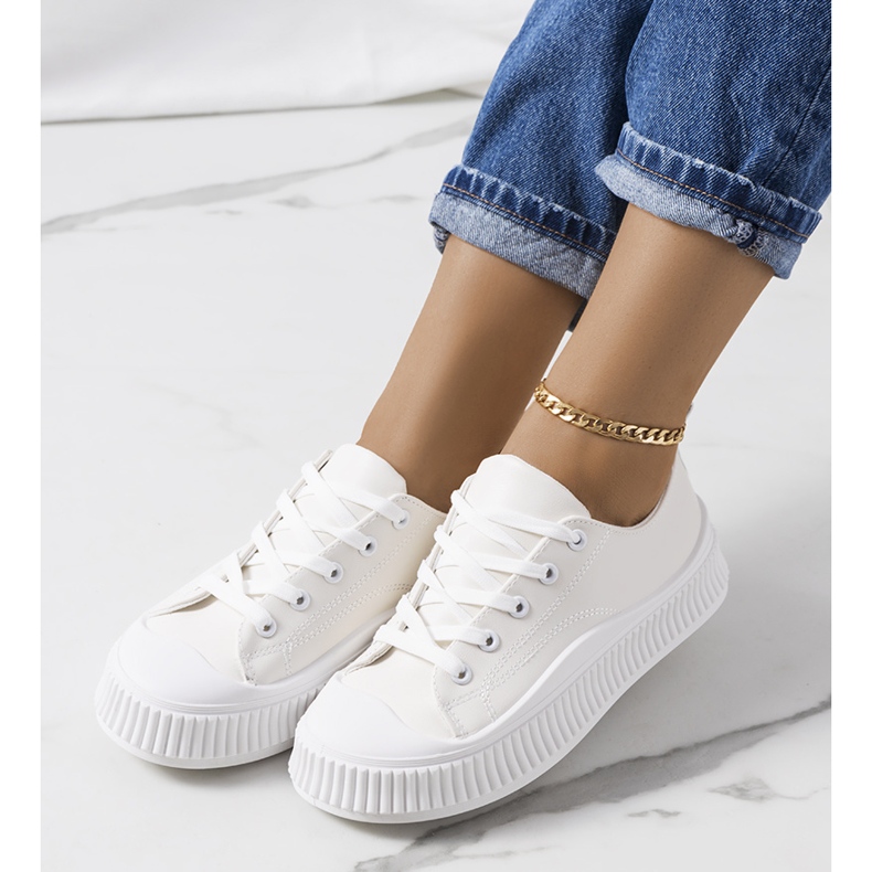 Sneakers beige sulla piattaforma Zargan 1