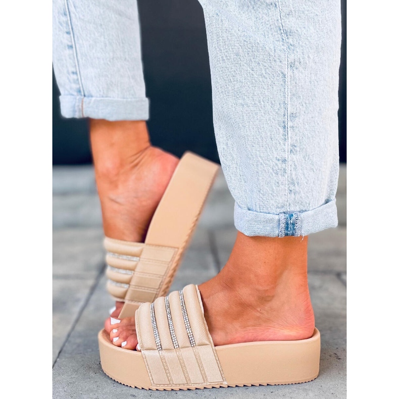 Ciabatte con suola alta Leah Beige 2