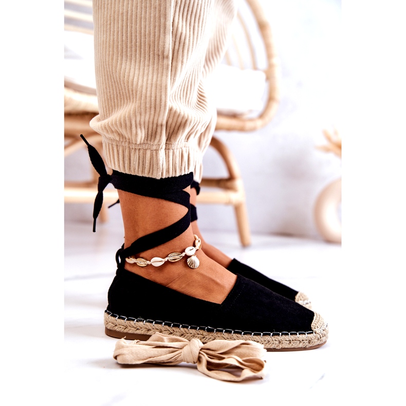 FB1 Espadrillas Ismanne in camoscio nero allacciate 1