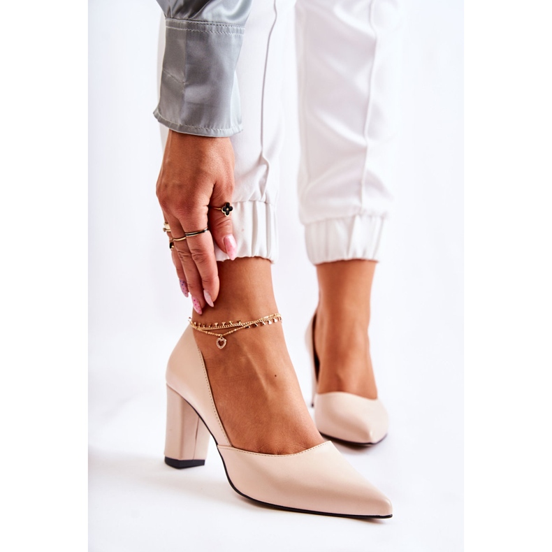 PA2 Décolleté In Pelle Alla Moda Su Una Barra Emozione Beige 1