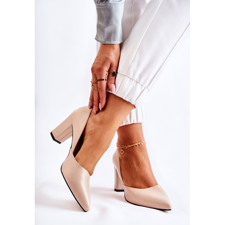 PA2 Décolleté In Pelle Alla Moda Su Una Barra Emozione Beige 2
