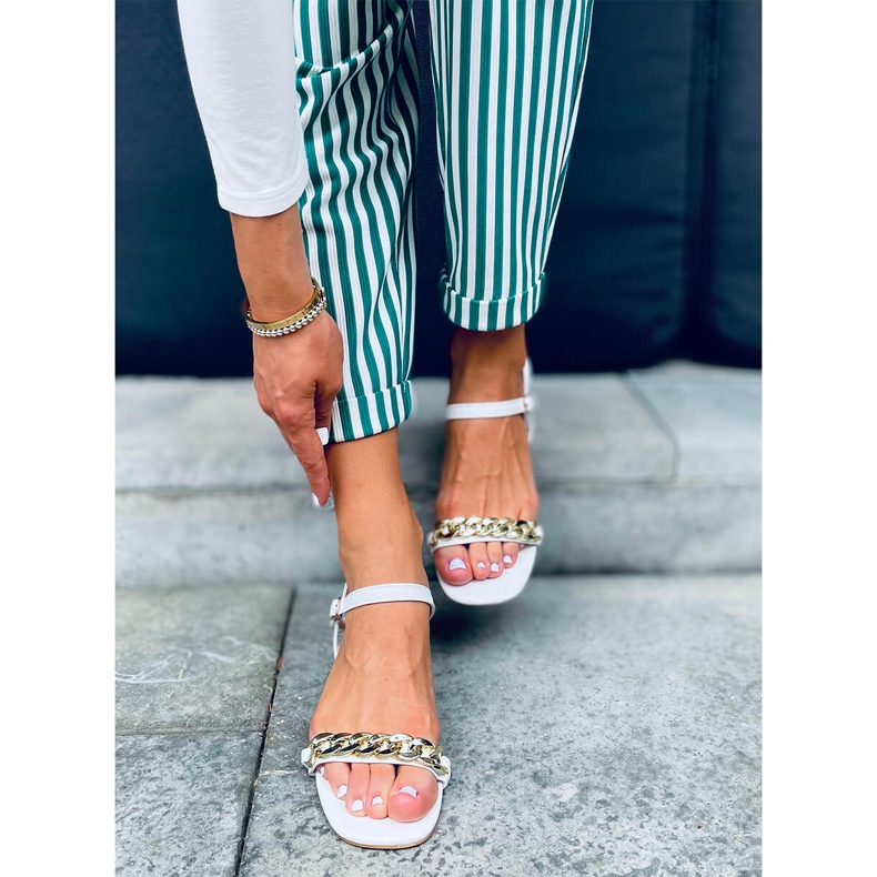 Sandali con tacco basso di Daphne White bianco 1