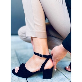 Giselle Sandali neri con tacco nero 1