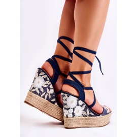 WS1 Sandali alla moda legati su una zeppa blu navy Recife 2