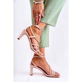 WS1 Sandali Laccati Classici Su Tacchi Alti Beige Milani 2
