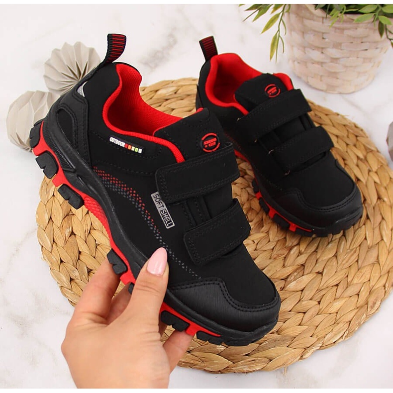 Scarpe da trekking impermeabili per bambini American Club nere e rosse nero rosso 1