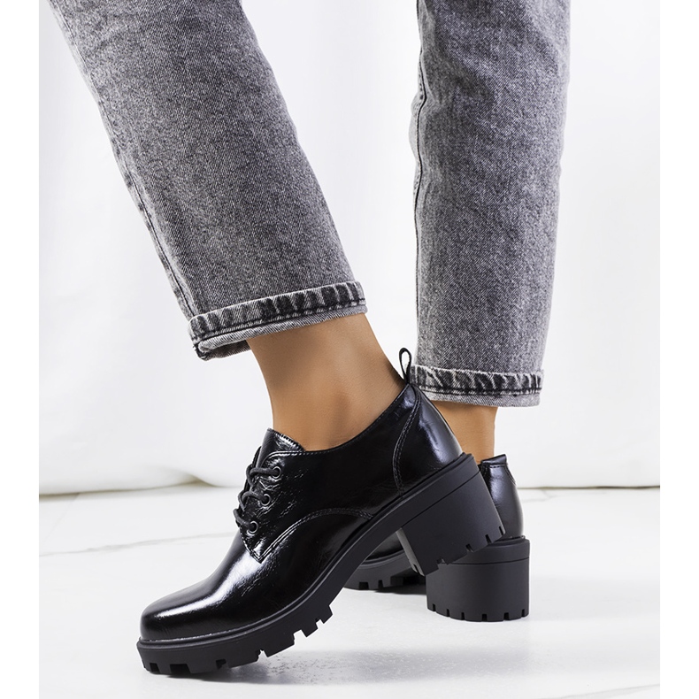 Scarpe nere con tacco alto di Vance nero 1