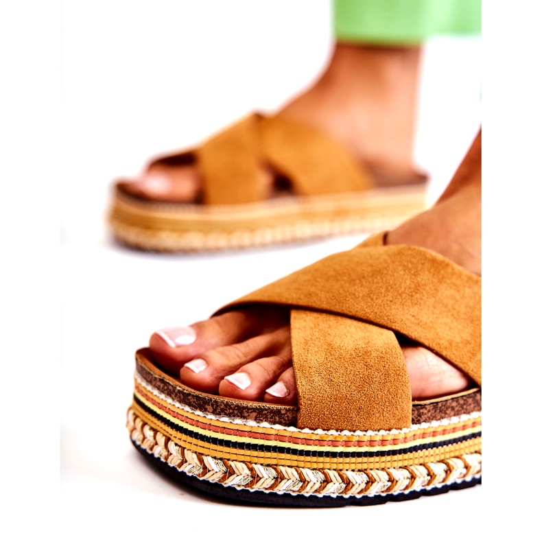 PG1 Pantofole in pelle scamosciata da donna sulla piattaforma Camel Jossie marrone 6