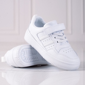 Sneakers bianche da bambino Shelovet realizzate in ecopelle bianco 1