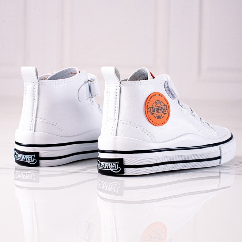 Sneakers alte per bambini Shelovet realizzate in pelle ecologica di colore bianco 2
