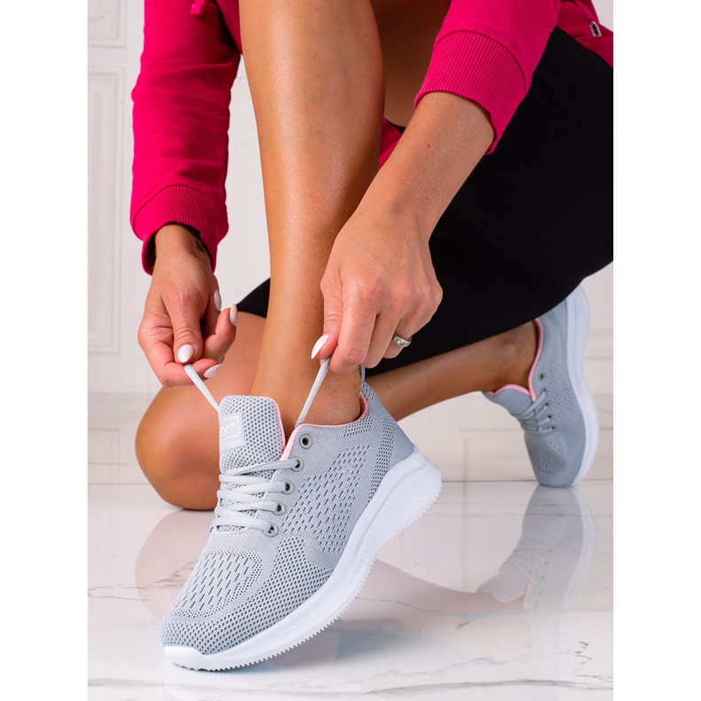 Scarpe sportive da donna SHELOVET grigio chiaro con allacciatura 1