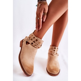 WS1 Stivali da donna con getti su tacco piatto Beige Larino 2