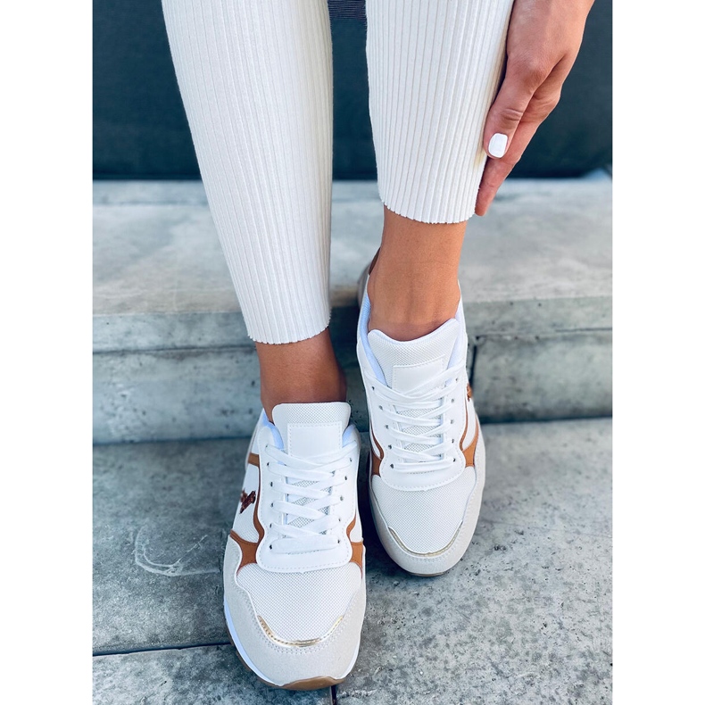 Scarpe sportive da donna Furlo Camel beige bianca marrone 1