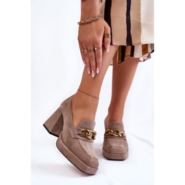 Décolleté In Pelle Scamosciata Con Catena Decorativa Laura Messi 2444 Marrone Chiaro beige 1