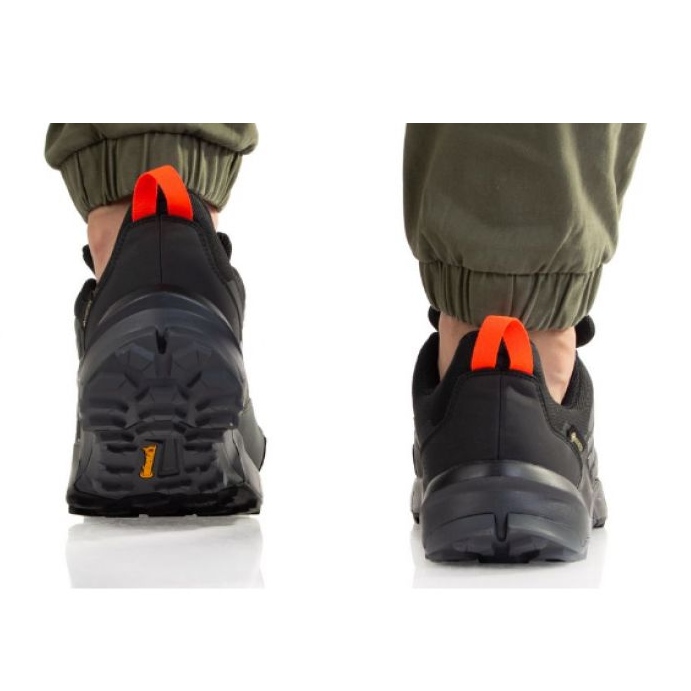 Scarpe Adidas Terrex AX4 Gtx M FZ3285 grigio 1