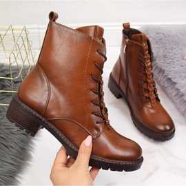 Stivali da donna con ornamenti Vinceza cammello marrone 2