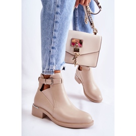 PG1 Stivali da donna in ecopelle su tacco piatto Beige Marla 1