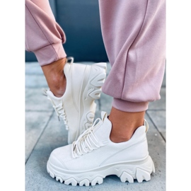 Huggy Beige scarpe sportive con suola alta 1