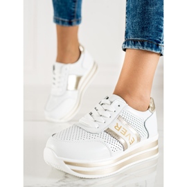 SHELOVET Sneakers in pelle bianca sulla piattaforma Goodin 1