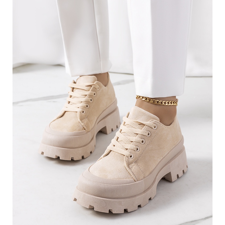 BM Sneakers beige sulla piattaforma Dearth 1