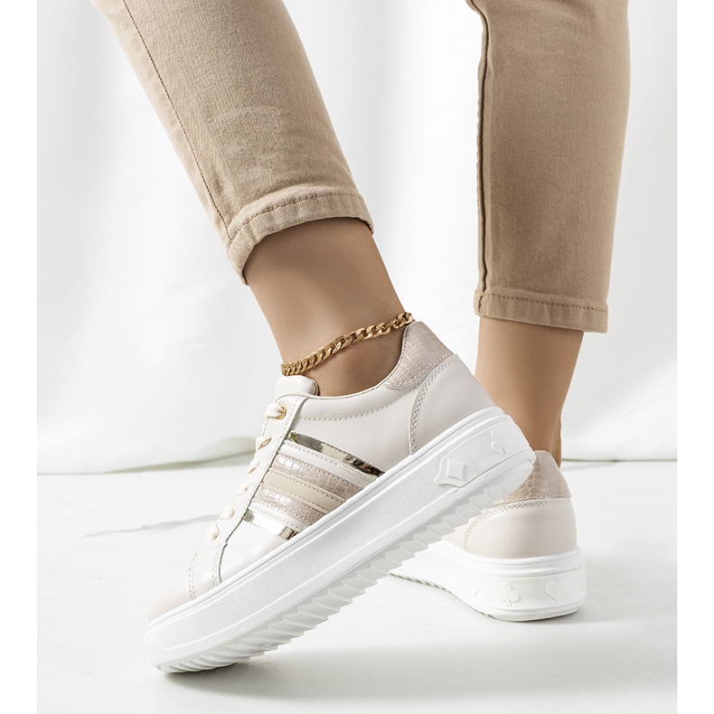 Sneakers beige sulla piattaforma Goldsmi bianco 1