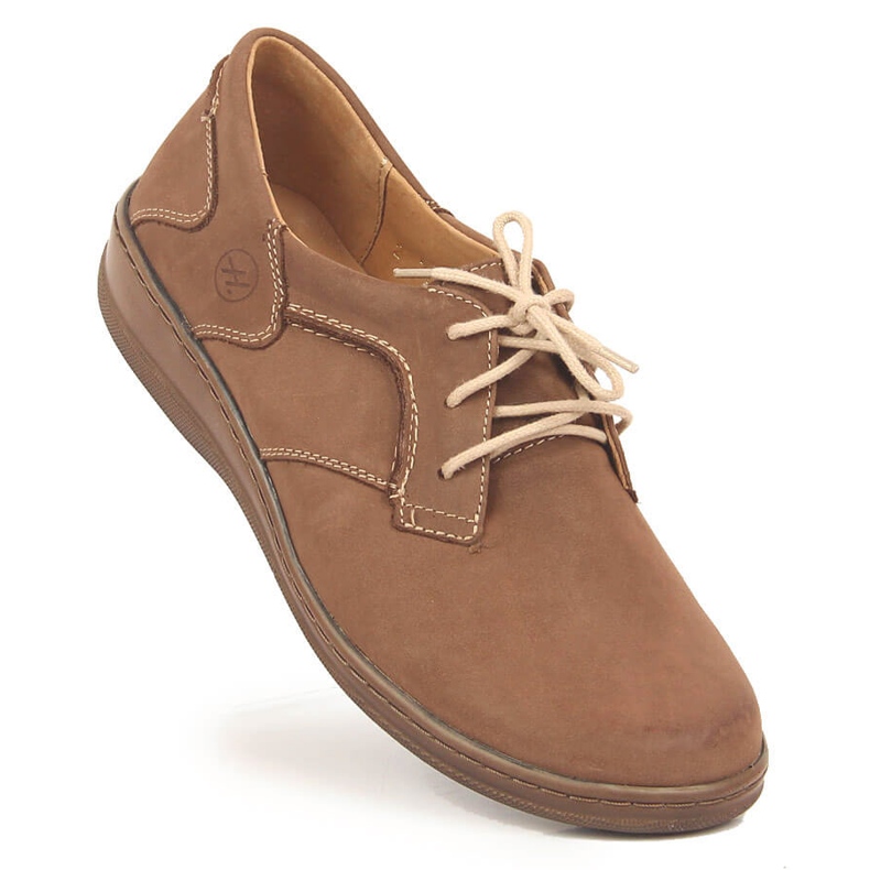 Comode scarpe da donna in pelle beige Helios 715 1