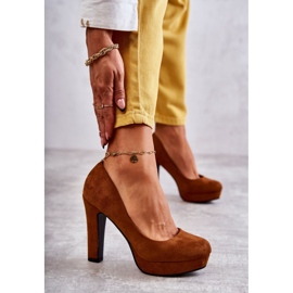 Décolleté Classiche In Pelle Scamosciata Sul Tacco Camel Soro marrone 2