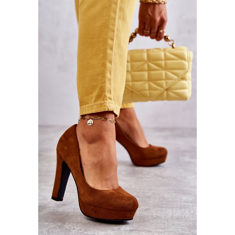Décolleté Classiche In Pelle Scamosciata Sul Tacco Camel Soro marrone 1