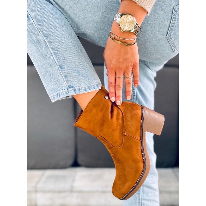 Linzi Stivali cammello con tacco in gomma marrone 1