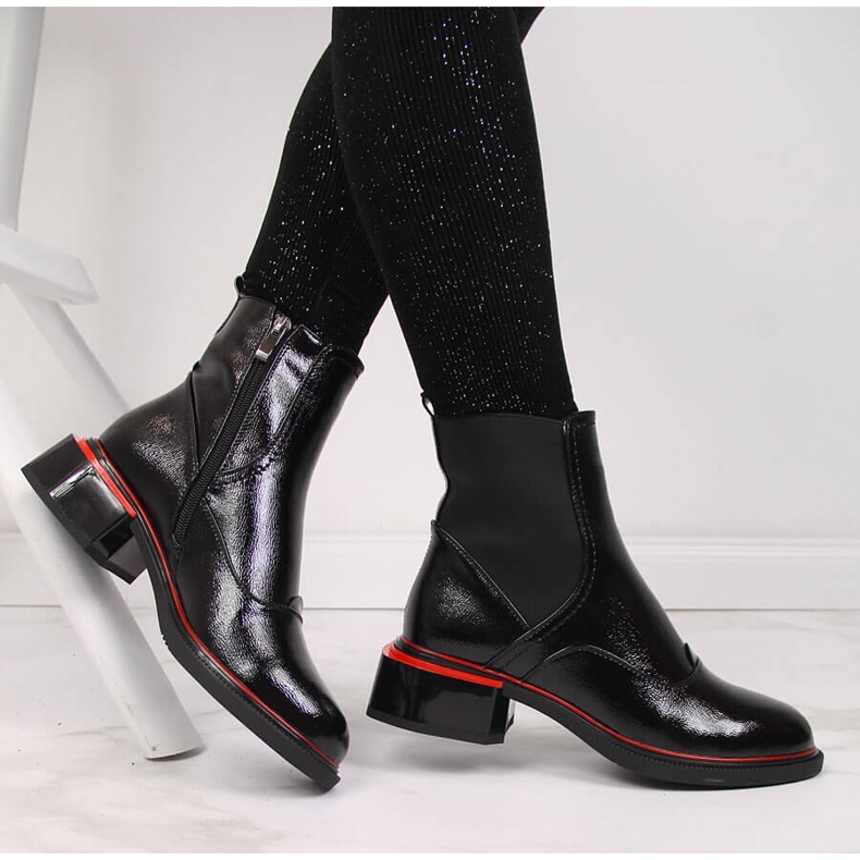 Stivali da donna Jodhpur in vernice nera Filippo nero 1