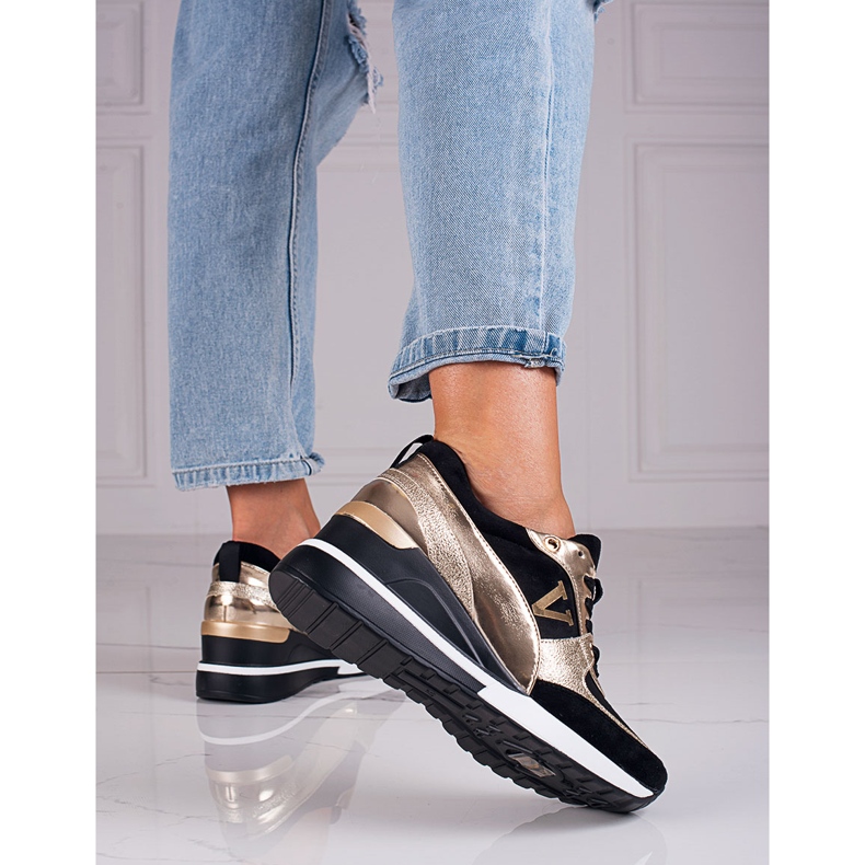 Vinceza Sneakers da donna Potocki nere e dorate su tacco a zeppa nero d'oro 1