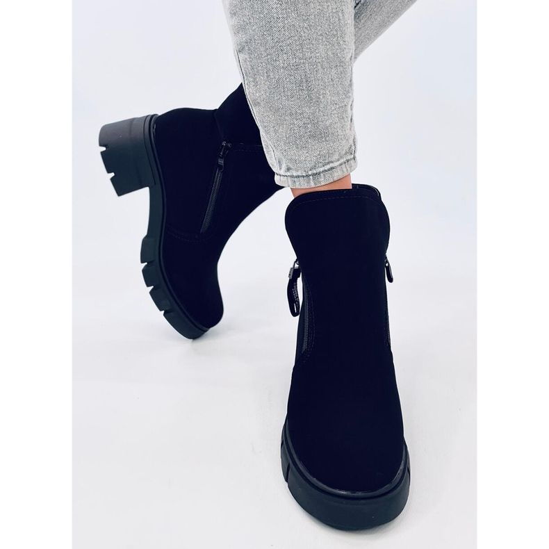 Stivaletti Alaska Black con suola alta nero 1