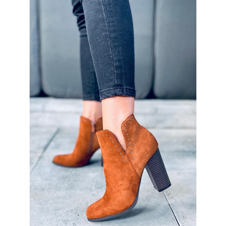 Stivali con tacco alto di Nora Camel marrone 1