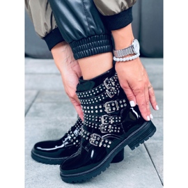 Stivali laccati con borchie Tatum Black Mirror nero 2