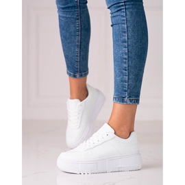 Scarpe sportive da donna bianche Shelovet sulla piattaforma bianco 1