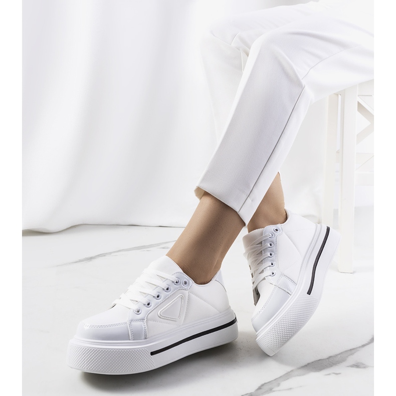 BM Sneakers bianche con suola spessa Scrabster bianco 1