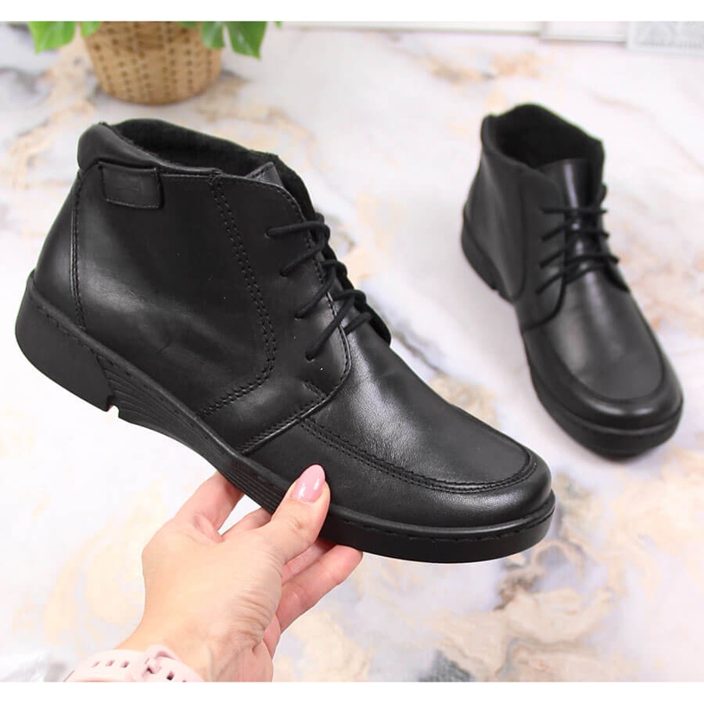 Łukbut Comodi stivali isolati in pelle nera da donna Lukbut 675 nero 1